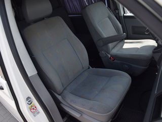 Volkswagen Trasporter T5 foto 9