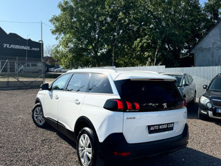 Peugeot 5008 foto 3