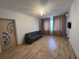 Apartament cu 4 camere, 90 m², Sculeni, Chișinău foto 3