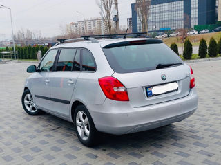 Skoda Fabia foto 2