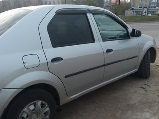 Dacia Logan foto 2