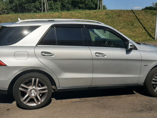 Mercedes M-Class foto 6