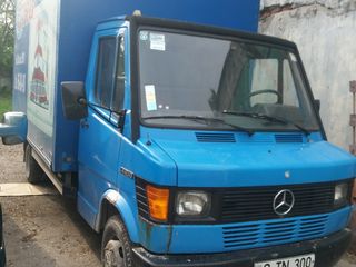 Mercedes 410D foto 3