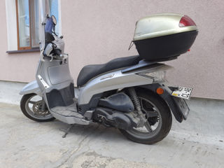 Kymco PeopleS 125 foto 2