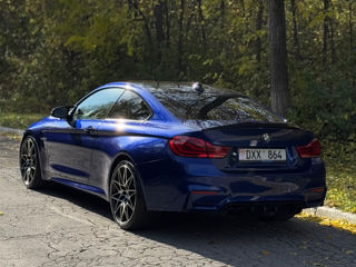 BMW M4 foto 6