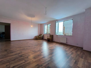 Apartament cu 2 camere, 75 m², Centru, Ialoveni foto 3