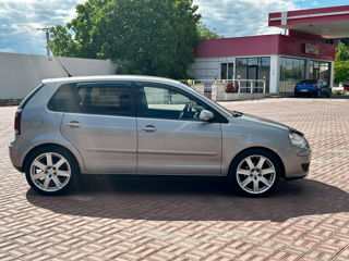 Volkswagen Polo foto 4