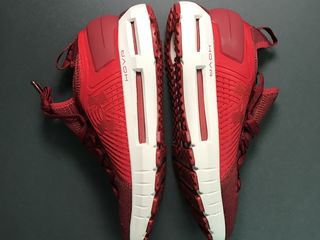 Under Armour Hovr Red White foto 3