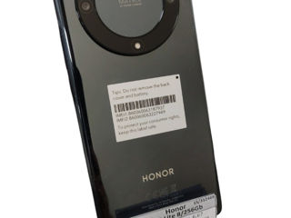 Honor Magic 5 Lite 8/256Gb 2890 lei