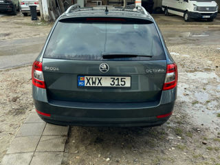 Skoda Octavia foto 2