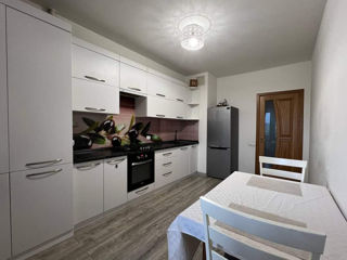 Apartament cu 2 camere, 78 m², Centru, Chișinău foto 5