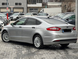 Ford Fusion foto 4