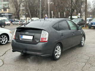 Toyota Prius foto 4