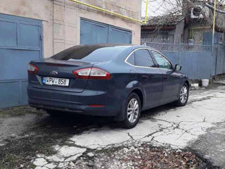 Ford Mondeo foto 10