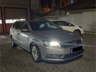 Volkswagen Passat foto 3