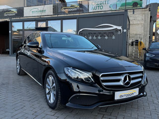 Mercedes E-Class foto 2