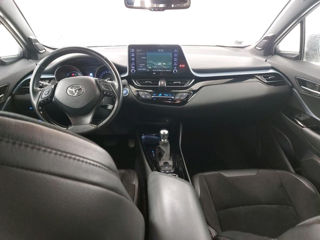 Toyota C-HR foto 5