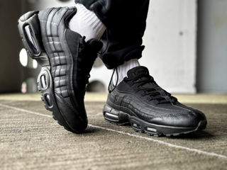 Nike Air Max 95 All Black foto 5