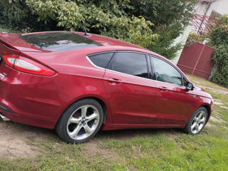 Ford Fusion foto 6