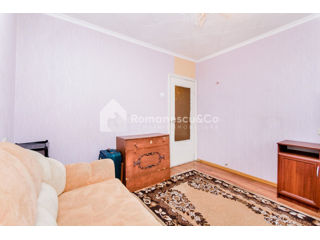 Apartament cu 3 camere, 71 m², Buiucani, Chișinău foto 3