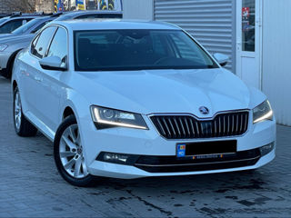 Skoda Superb foto 4