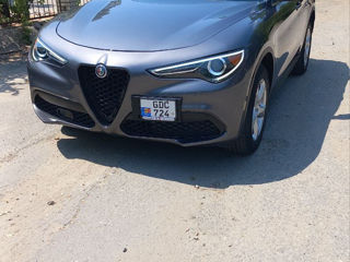 Alfa Romeo Stelvio foto 1