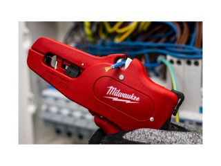 Dezizolator cu cutit pentru cabluri/ стриппер с ножом для кабелей milwaukee  4932498268 foto 5