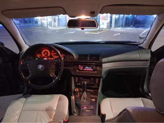 BMW 5 Series foto 9