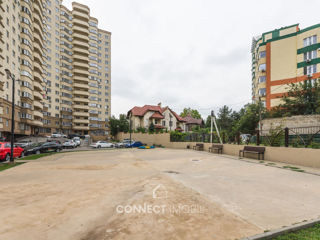 Apartament cu 2 camere, 58 m², Botanica, Chișinău foto 2