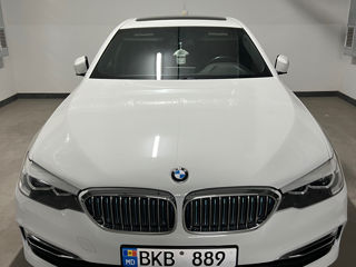 BMW 5 Series foto 2