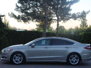 Ford Fusion foto 3