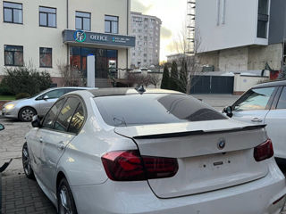 BMW 3 Series foto 5