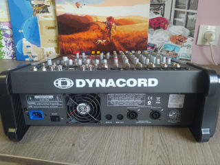 Dynacod Powermate 600/1000-3 New  Yamaha Emx5016cf 2 Х 500 W Stereo 16 Powered Mixer… foto 2