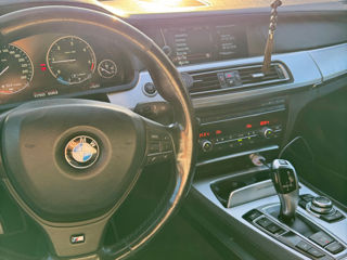 BMW 7 Series foto 7