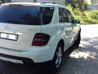 Mercedes ML Class foto 1