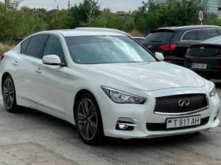 Infiniti Q50 foto 1