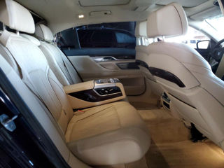 BMW 7 Series foto 9