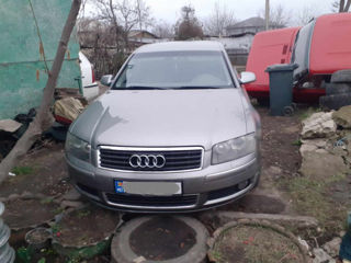 Audi A8 фото 0