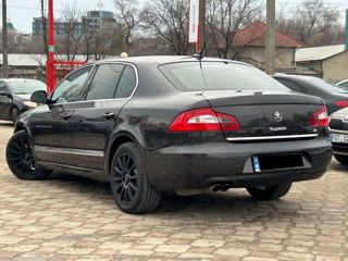 Skoda Superb foto 3