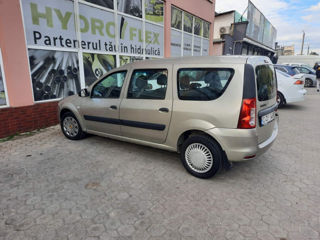 Dacia Logan foto 2