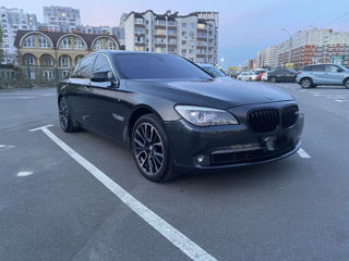 BMW 7 Series foto 3