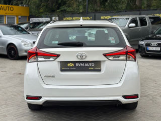 Toyota Auris foto 5