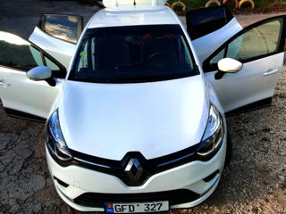 Renault Clio foto 8