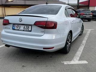 Volkswagen Jetta foto 6