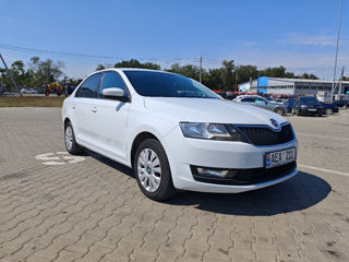 Skoda Rapid foto 1