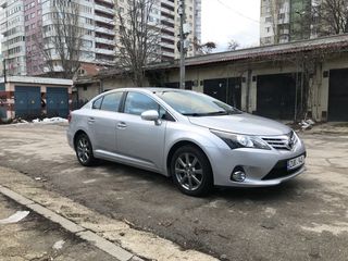 Toyota Avensis foto 7