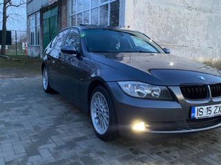 BMW 3 Series foto 2