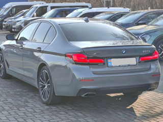 BMW 5 Series foto 4