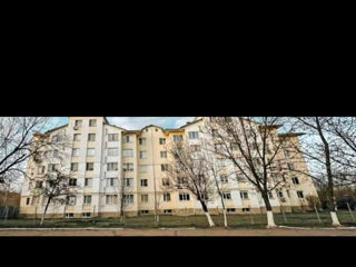 2-комн. кв., 70 м², 6/6 эт.
