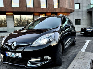 Renault Grand Scenic foto 2